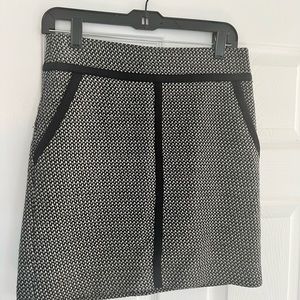 LOFT Tweed Skirt Size 2